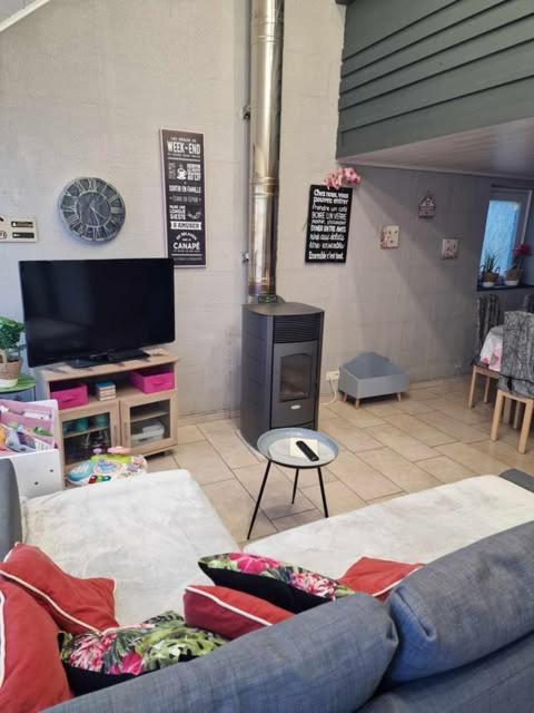 Cocon Douillet Avec Chaleur Ambiante Du Poele A Pellets Villa Hastiere-par-dela Dış mekan fotoğraf